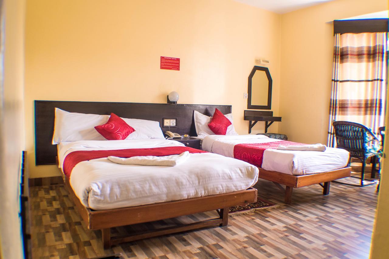 Hotel Meera Pokhara Exterior foto