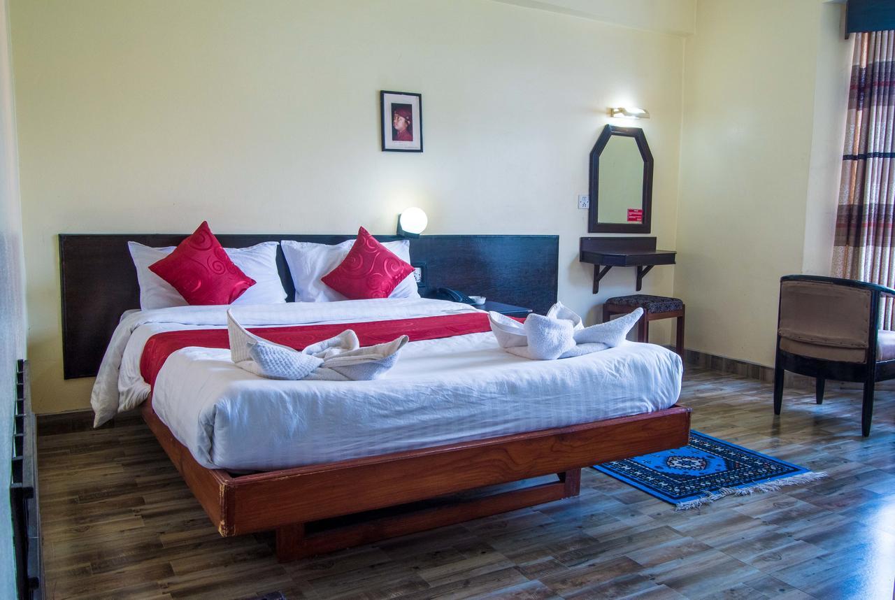 Hotel Meera Pokhara Exterior foto