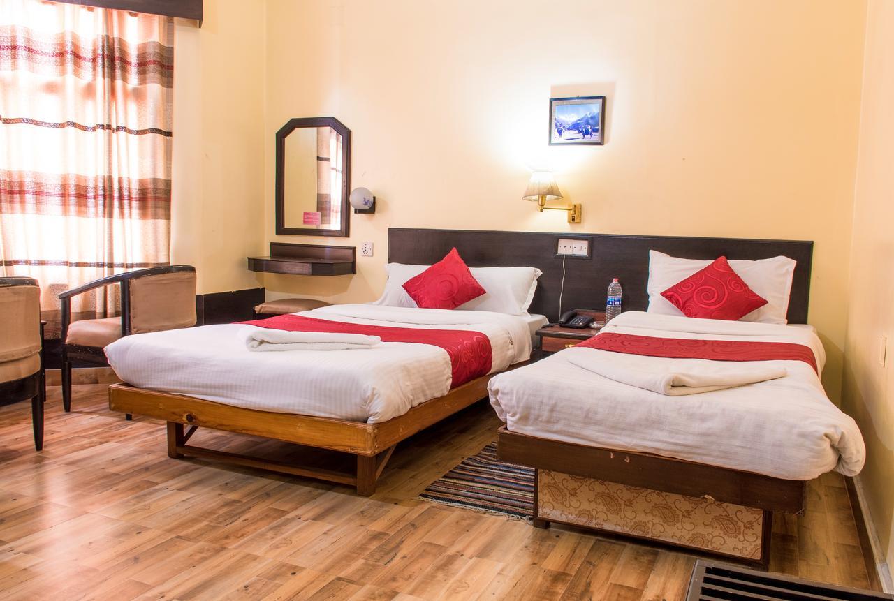 Hotel Meera Pokhara Exterior foto