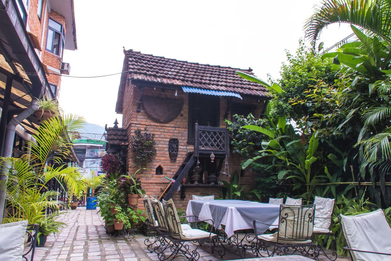Hotel Meera Pokhara Exterior foto