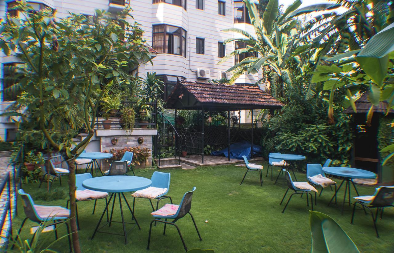 Hotel Meera Pokhara Exterior foto