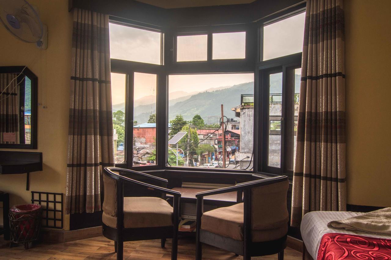 Hotel Meera Pokhara Exterior foto